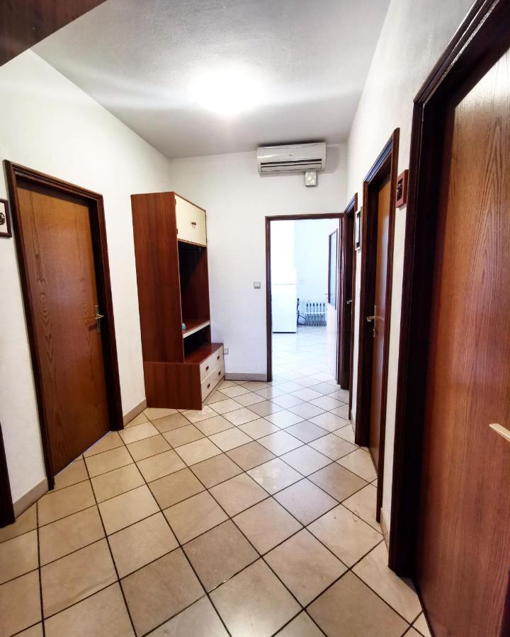 Villa Ela Postira Exterior foto